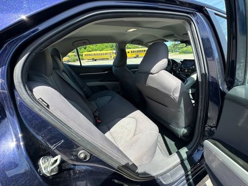 Used 2021 Toyota Camry LE FWD image 17