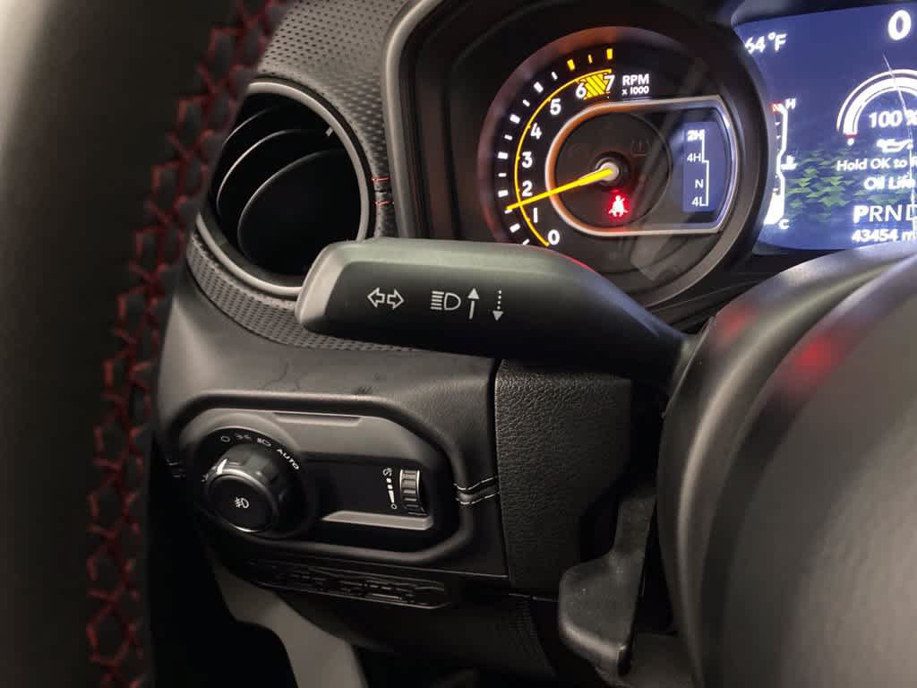 Used 2025 Jeep Wrangler Unlimited Rubicon AWD/4WD image 22