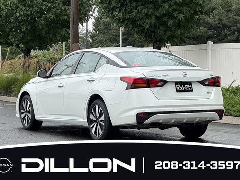 Used 2022 Nissan Altima 2.5 SV AWD/4WD image 6
