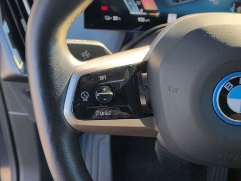 Used 2022 BMW iX xDrive50 w/ Premium Package image 19