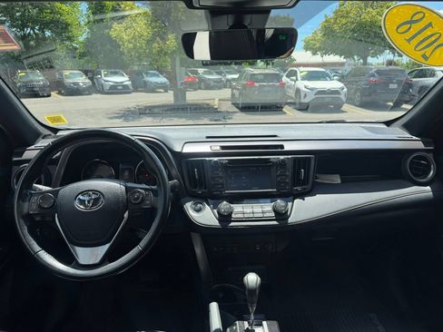 Used 2018 Toyota RAV4 SE w/ Power Extra Value Package AWD/4WD image 5