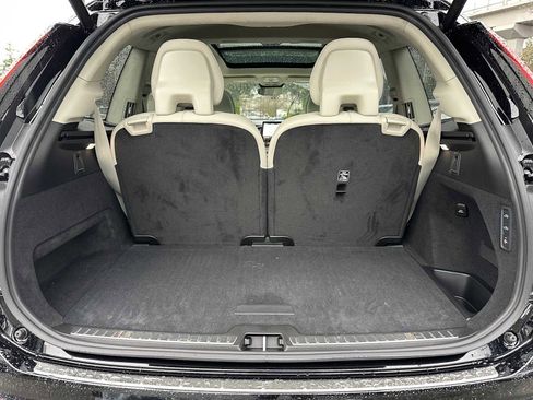 New 2026 Volvo XC90 T8 Ultra image 14