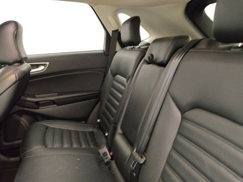 Used 2024 Ford Edge SEL image 18