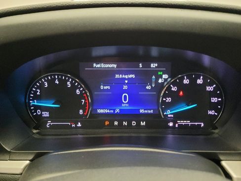 Used 2020 Ford Explorer XLT w/ Equipment Group 202A RWD image 23