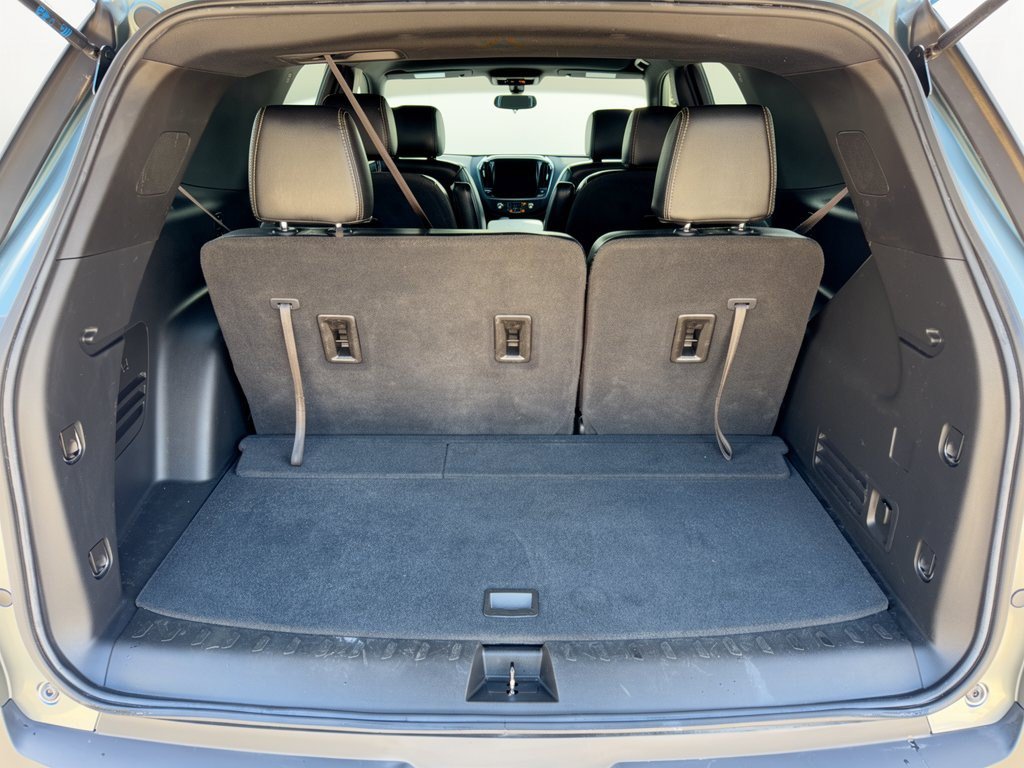 Used 2023 Chevrolet Traverse LT FWD image 28