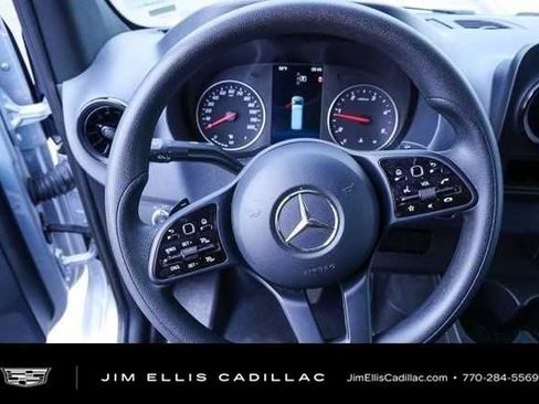 Used 2024 Mercedes-Benz Sprinter 2500 image 12