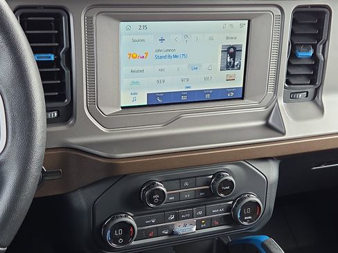 Used 2023 Ford Bronco Outer Banks w/ Sasquatch Package image 16