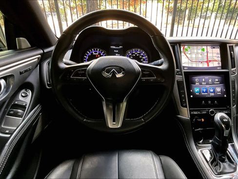 Used 2017 INFINITI Q60 w/ Premium Plus Package 3.0T image 5