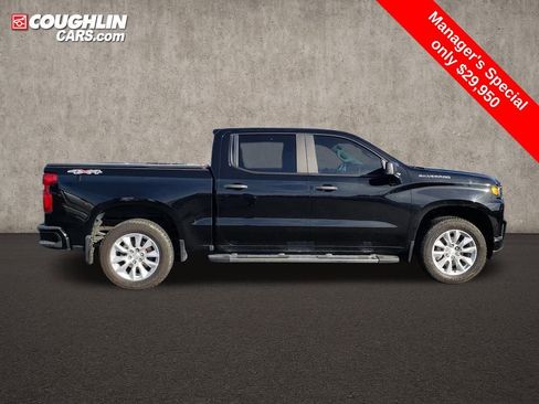 Used 2019 Chevrolet Silverado 1500 Custom w/ Custom Value Package image 10
