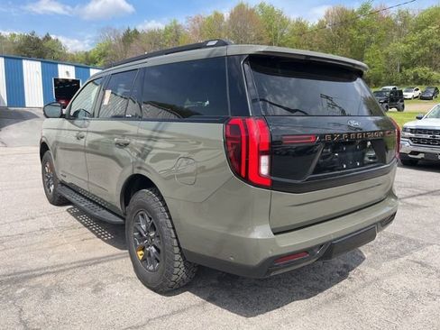 Used 2025 Ford Expedition Tremor AWD/4WD image 8