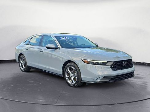 Used 2024 Honda Accord EX-L image 2