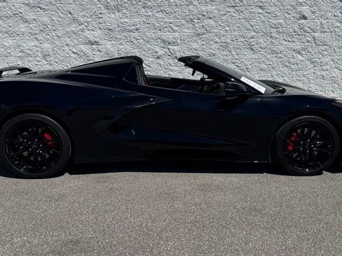 Used 2023 Chevrolet Corvette Stingray Premium Conv w/ Z51 Performance Package RWD image 24