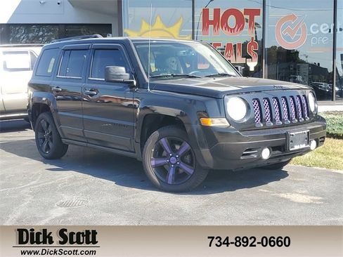 Used 2014 Jeep Patriot Sport image 1