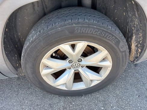 Used 2018 Volkswagen Atlas SE FWD image 10
