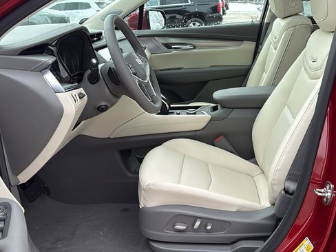 New 2026 Cadillac XT5 Premium Luxury w/ Driver Assist Package image 8