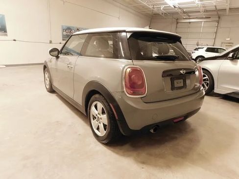 Used 2017 MINI Cooper 2-Door Hardtop FWD image 4