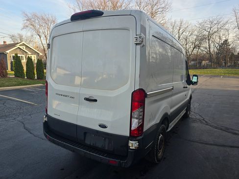 Used 2018 Ford Transit 250 130 Medium Roof image 17