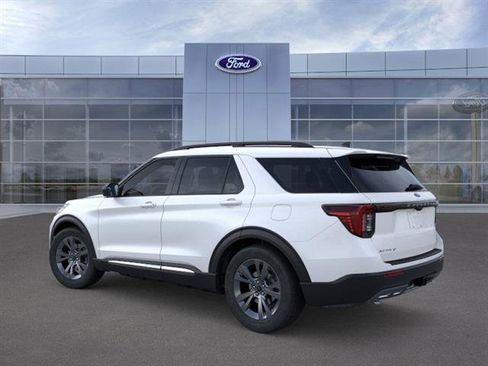 New 2025 Ford Explorer Active w/ Active Comfort Package image 4