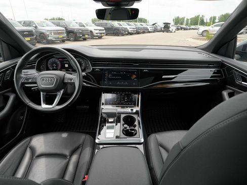 Used 2019 Audi Q8 Prestige AWD/4WD image 28