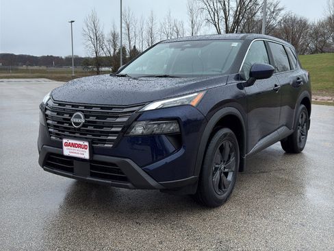New 2026 Nissan Rogue SV AWD/4WD image 2