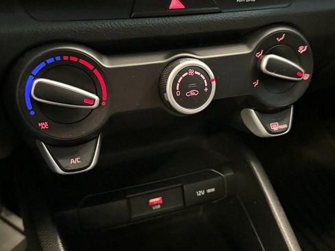 Used 2022 Kia Rio LX image 13