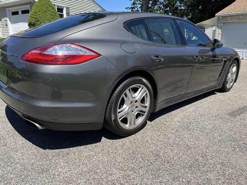 Used 2013 Porsche Panamera image 8