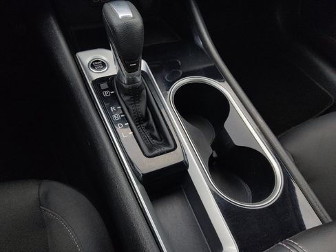 Used 2024 Nissan Altima 2.5 SV image 26