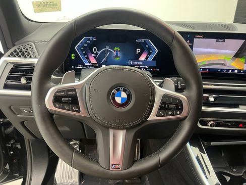 Used 2026 BMW X5 xDrive40i w/ M Sport Package AWD/4WD image 11