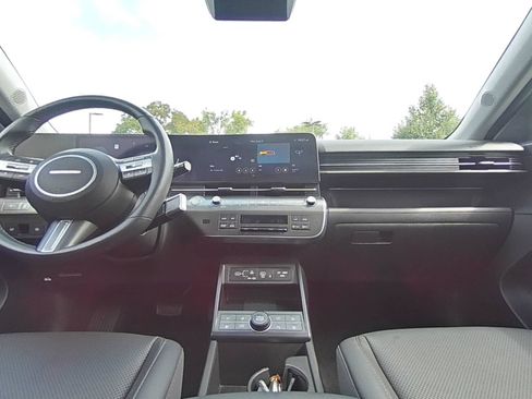 Certified 2025 Hyundai Kona Limited FWD image 31