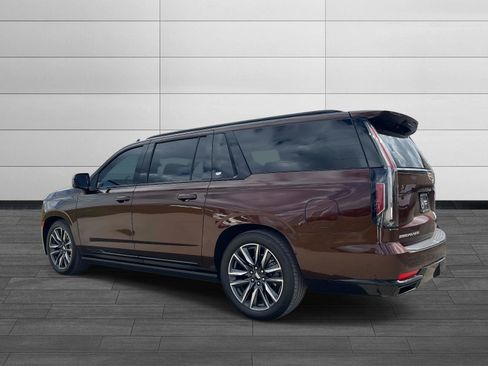 Used 2022 Cadillac Escalade ESV Sport Platinum RWD image 5