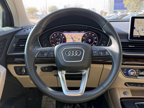 Used 2019 Audi Q5 2.0T Premium Plus w/ Premium Plus Package image 17