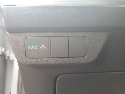 Used 2025 Audi Q4 e-tron Premium w/ Convenience Package RWD image 23
