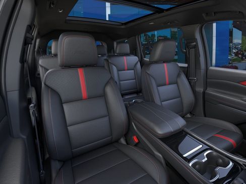 New 2026 Chevrolet Traverse RS image 46