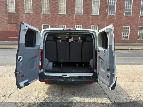 Used 2017 Ford Transit 350 XLT RWD image 6