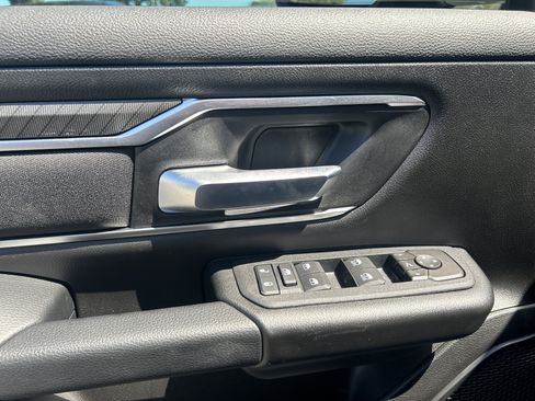 New 2026 RAM 1500 4x4 Crew Cab image 12