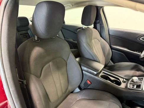 Used 2015 Chrysler 200 Limited w/ Convenience Group FWD image 29