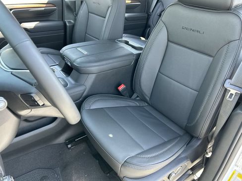 New 2026 GMC Sierra 2500 Denali w/ Technology Package AWD/4WD image 19
