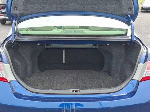 Used 2010 Toyota Camry FWD image 25