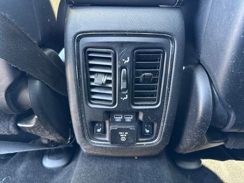 Used 2014 Jeep Grand Cherokee Overland w/ Advanced Technology Group AWD/4WD image 21