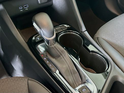 Used 2025 Buick Encore GX Preferred image 25