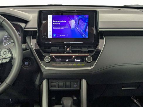 Certified 2024 Toyota Corolla Cross LE FWD image 40