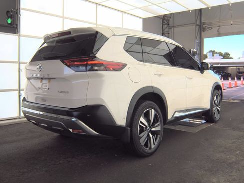 Used 2021 Nissan Rogue Platinum FWD image 6