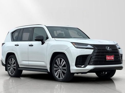 New 2026 Lexus LX 700h Luxury image 8