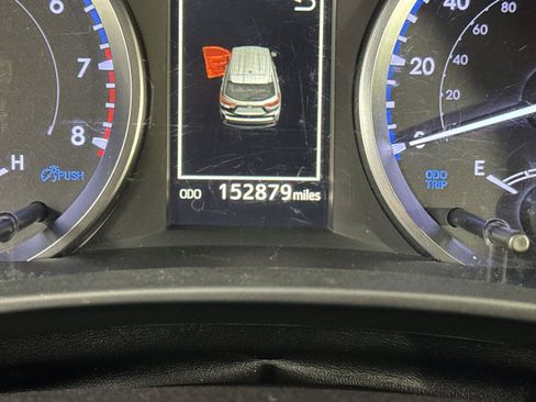 Used 2019 Toyota Highlander LE image 21