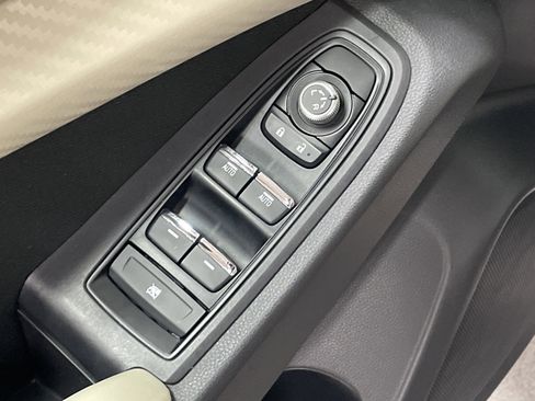 Used 2022 Subaru Ascent Premium w/ Convenience Package image 15