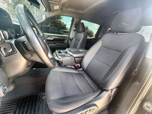 Used 2023 Chevrolet Silverado 1500 LT RWD image 18