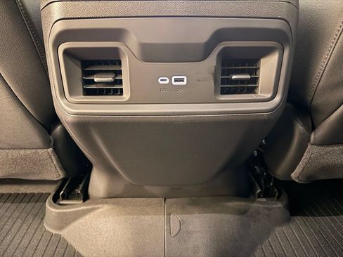 Used 2025 Chevrolet Silverado 1500 LT Trail Boss w/ Convenience Package II AWD/4WD image 34