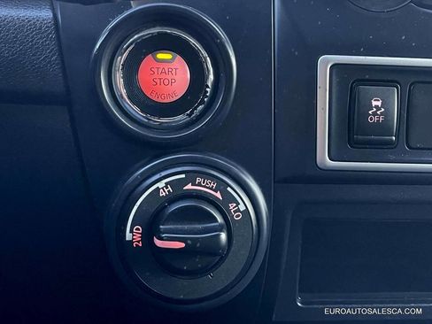 Used 2017 Nissan Titan S image 28