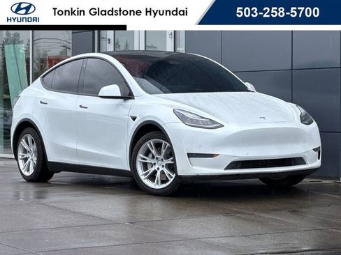 Used 2021 Tesla Model Y Long Range AWD/4WD image 1
