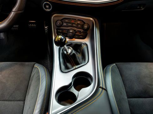 Used 2022 Dodge Challenger R/T Scat Pack RWD image 29